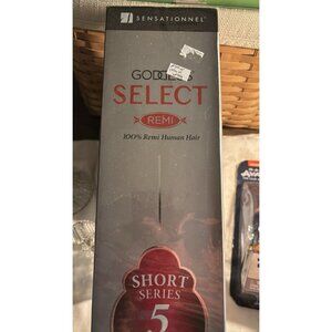 Sensationnel Goddess Silver Remy Hair Short F 1 B 40 Sealed Salon extensions